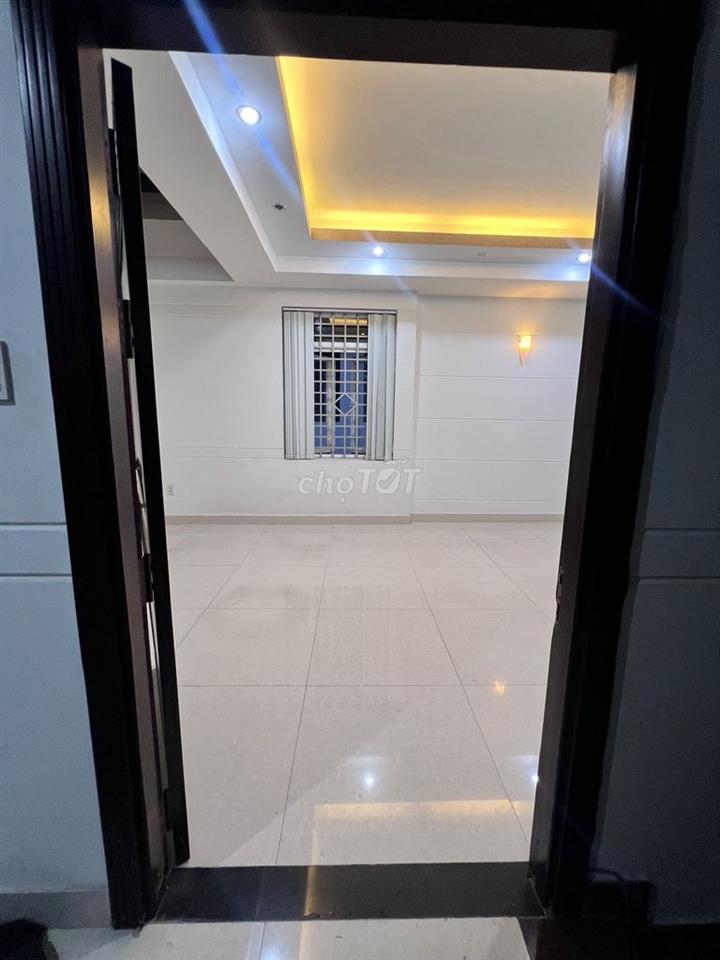 PHÒNG 32m² SIÊU RỘNG - NGAY THE SUN AVENUE - CHỈ 5,5 TRIỆU/THÁNG