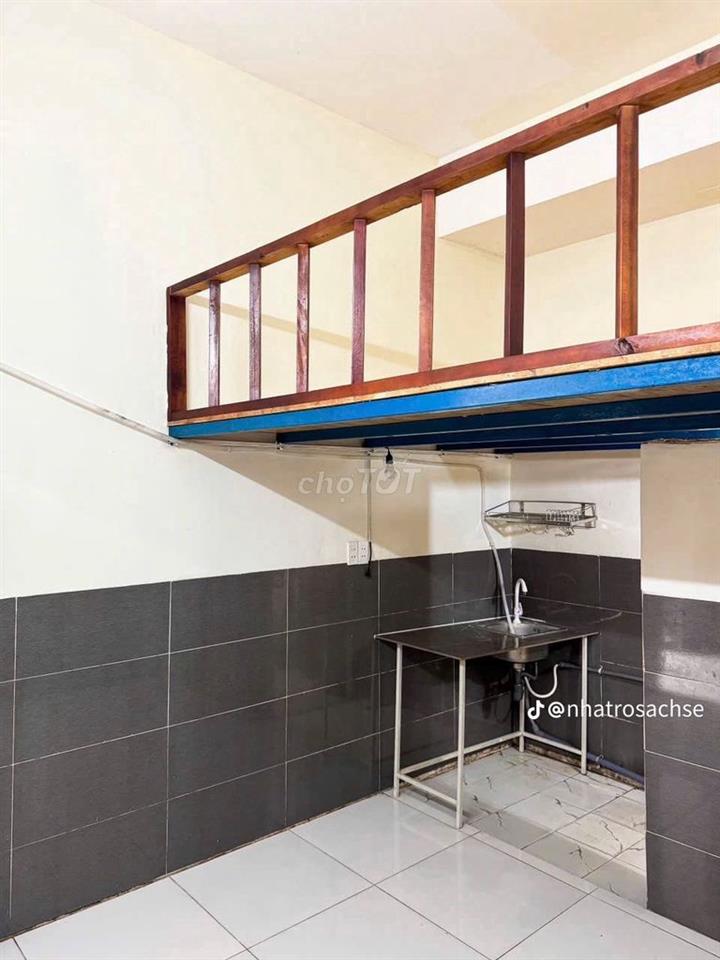 Mình trống phòng ở gần 578 Lê Văn Việt - khu Công Nghệ Cao