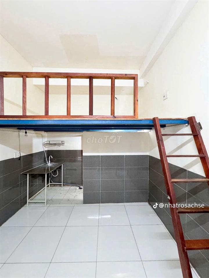 Mình trống phòng ở gần 578 Lê Văn Việt - khu Công Nghệ Cao