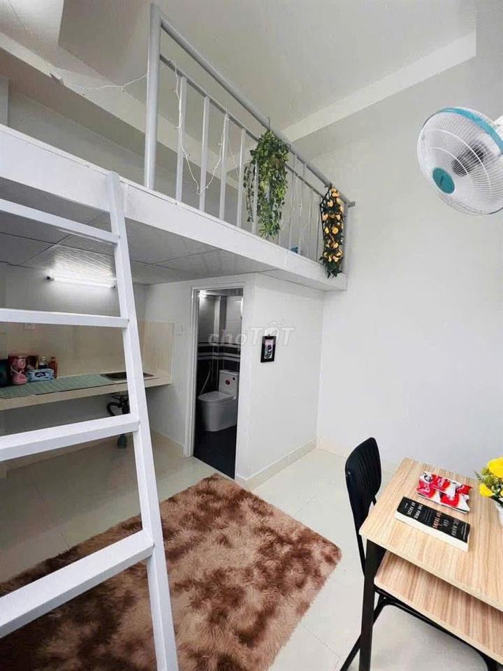 Mình trống phòng ở gần Ngã tư Thủ Đức - Xa lộ Hà Nội.