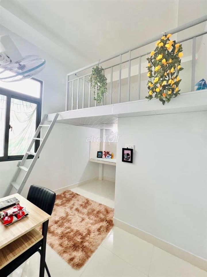 Mình trống phòng ở gần Ngã tư Thủ Đức - Xa lộ Hà Nội.