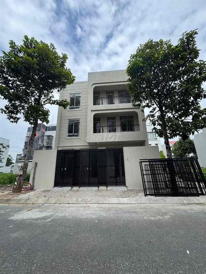 Pass phòng trọ đối diện Gobal City