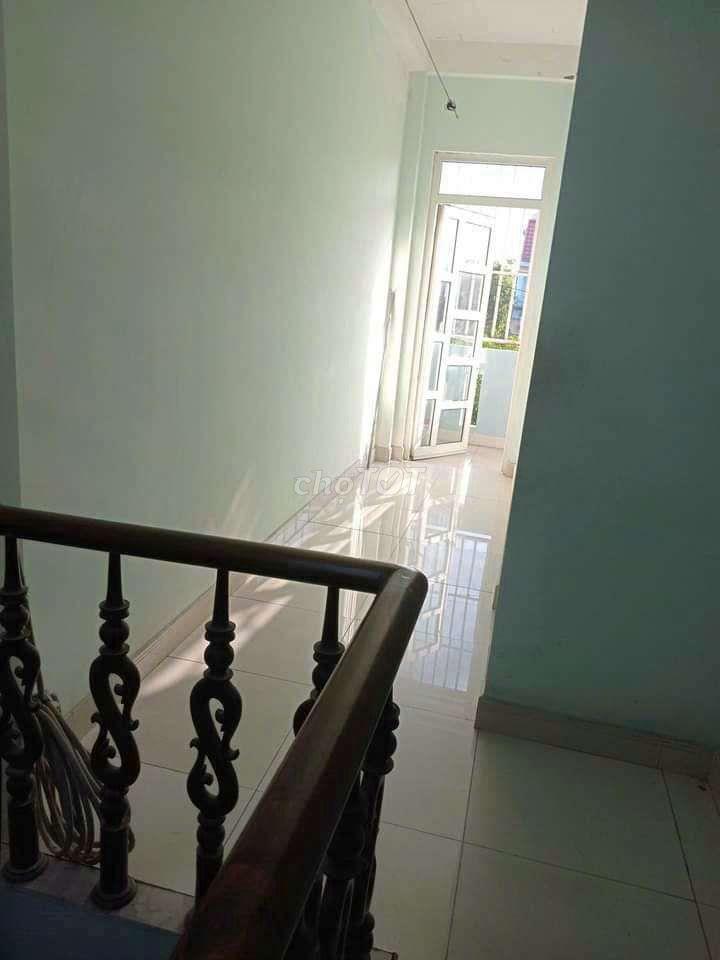Cho thuê chổ ở, dành cho sinh viên và nhân viên văn phòng.
