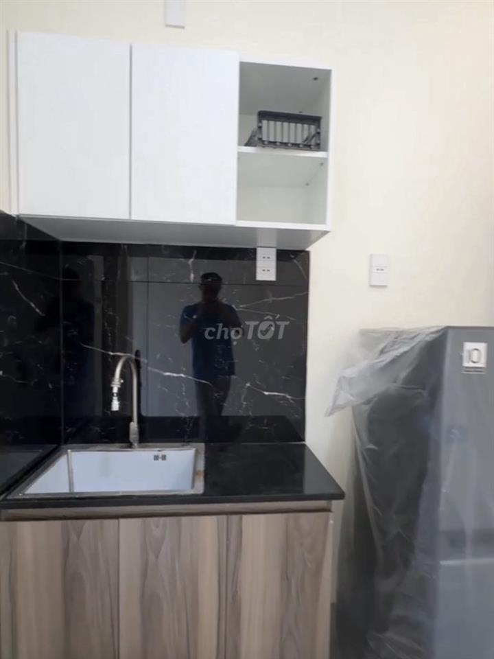 Pass lại phòng ban công cao cấp giá rẻ