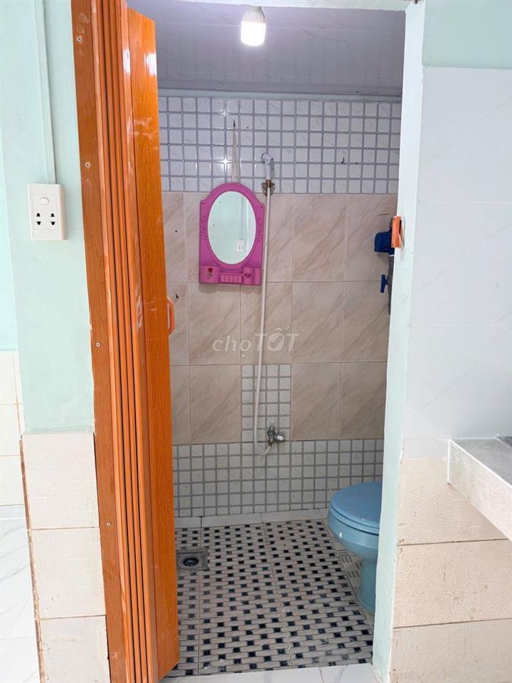 Cho thuê phòng trọ mặt tiền hẻm lớn, gần ĐH Ngân Hàng, ĐH Cảnh Sát