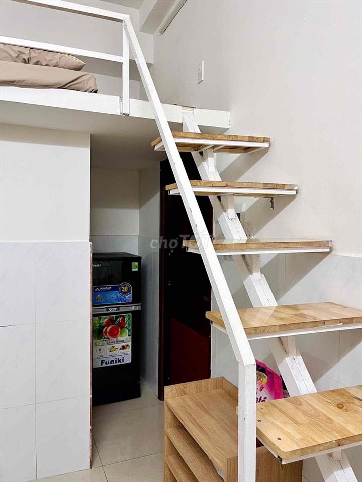 Phòng có gác cao full NT - Quận 2 (ngay Nguyễn Thị Định,