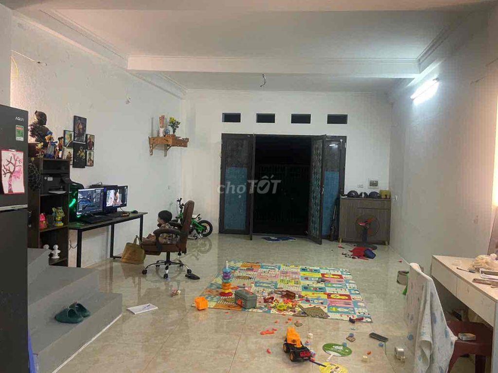 Nhà 1,5T sát chợ Cổ Dương oto vào nhà dt 88m mt 5m ko đồ đạc