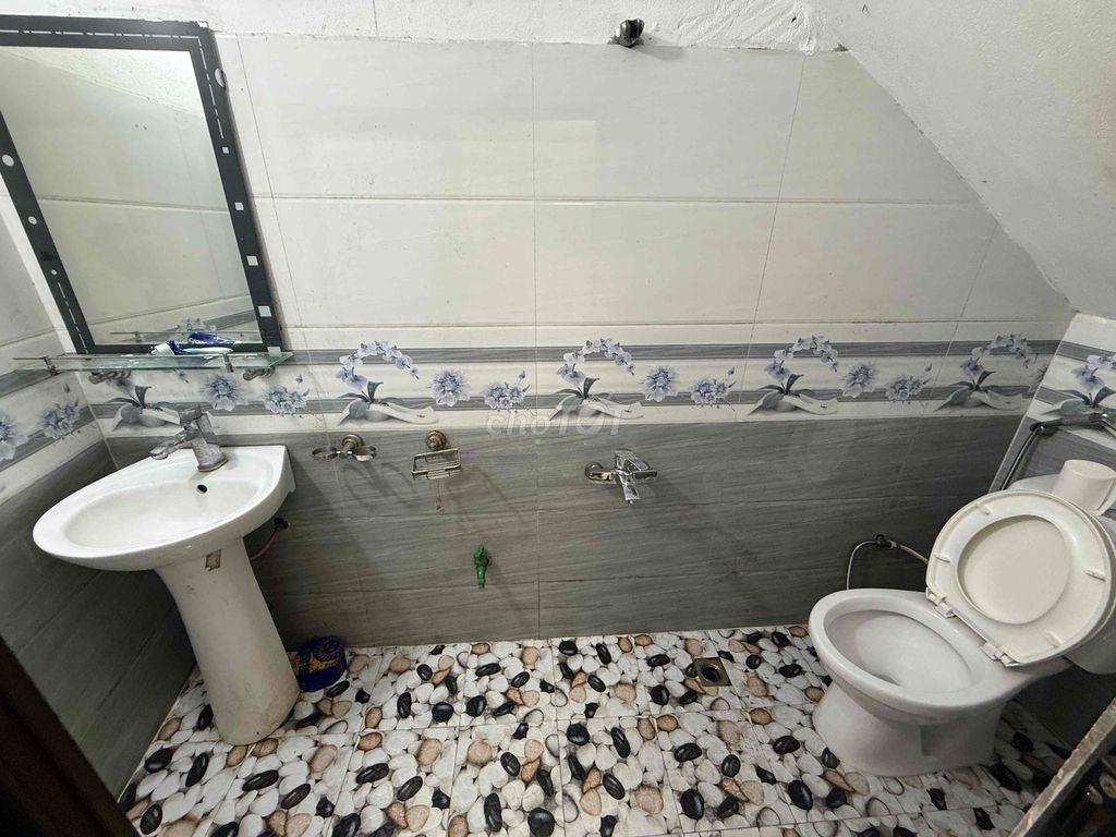 Nhà 1,5T sát chợ Cổ Dương oto vào nhà dt 88m mt 5m ko đồ đạc