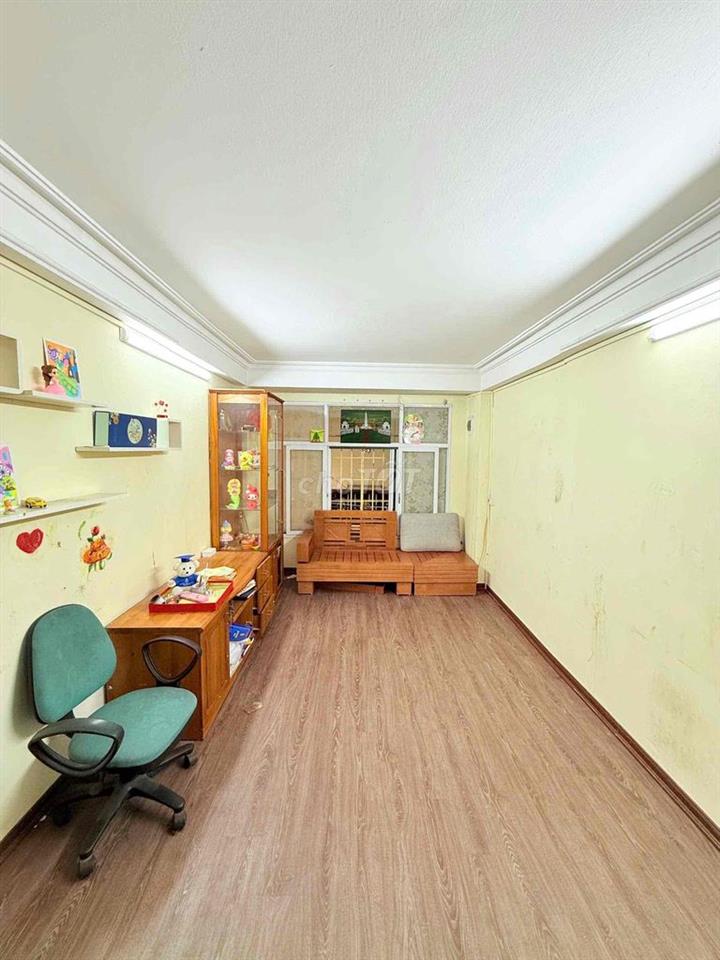 Nhà 5T khu P/Lô Víp Lê Thanh Nghị-Bách Khoa cách oto tránh có mấy bươc