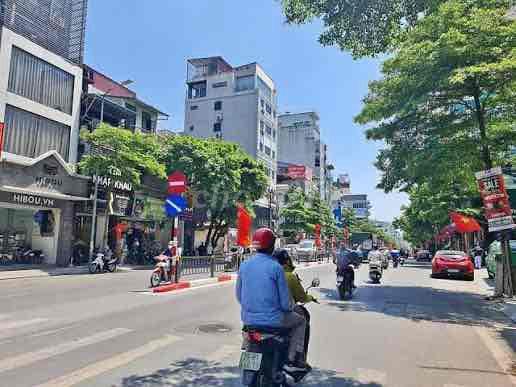 Nhà 6T thang mát sát Mp Tôn Đức Thắng oto đỗ cách 20m