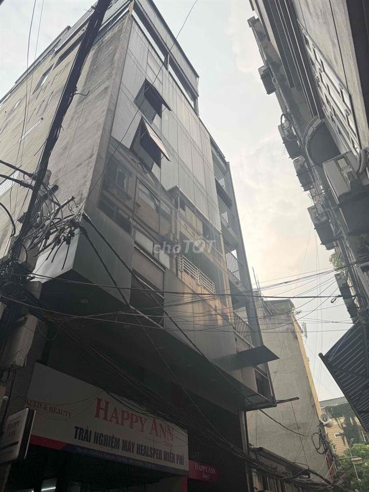 cho thuê MBKD tầng 1 có hầm Mp Đê La Thành ngã tư Trung Phụng