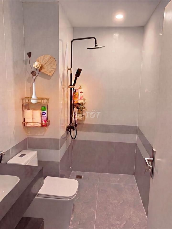 Cho thuê căn hộ 40m2 sang trọng tại 189 Hoàng Hoa Thám, giá siêu rẻ