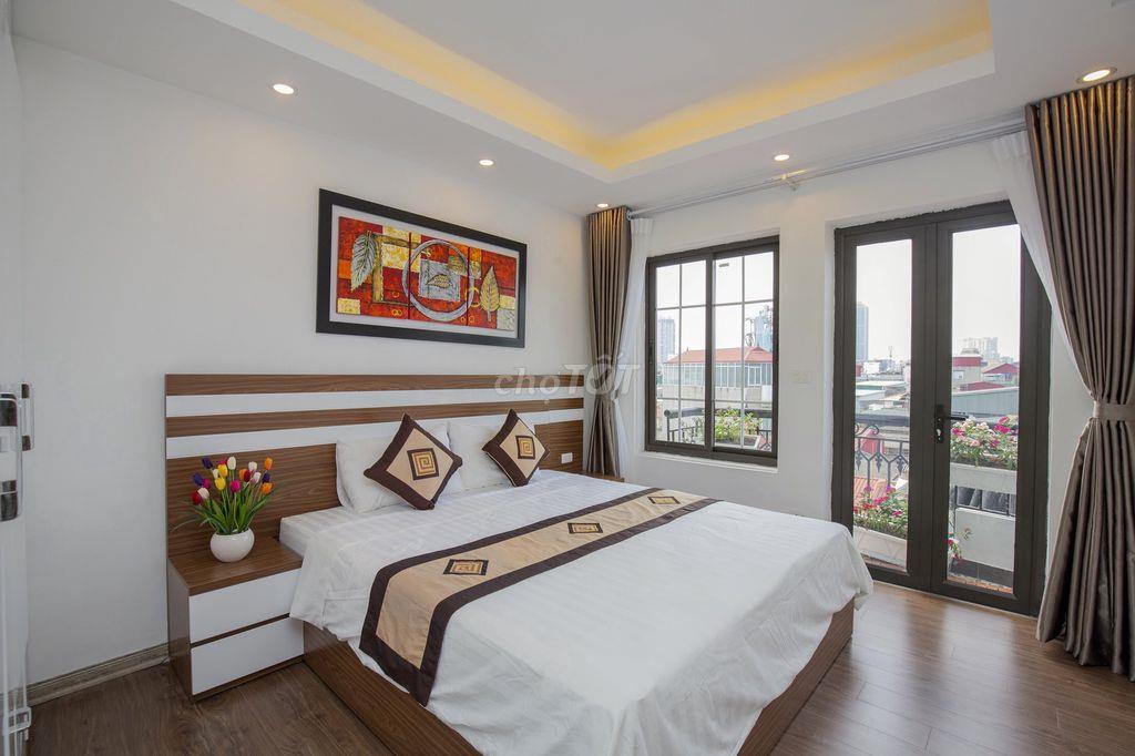 Cho thuê căn hộ dịch vụ 1PN Đào Tấn, Ba Đình full view cực đẹp