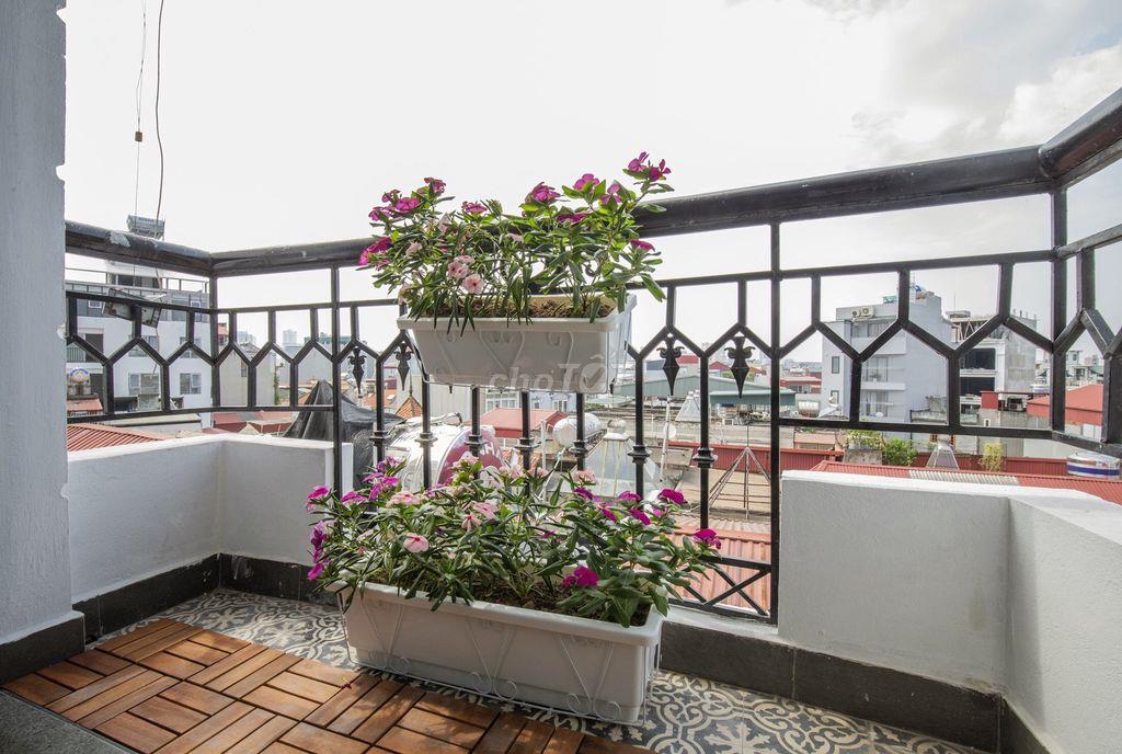 Cho thuê căn hộ dịch vụ 1PN Đào Tấn, Ba Đình full view cực đẹp
