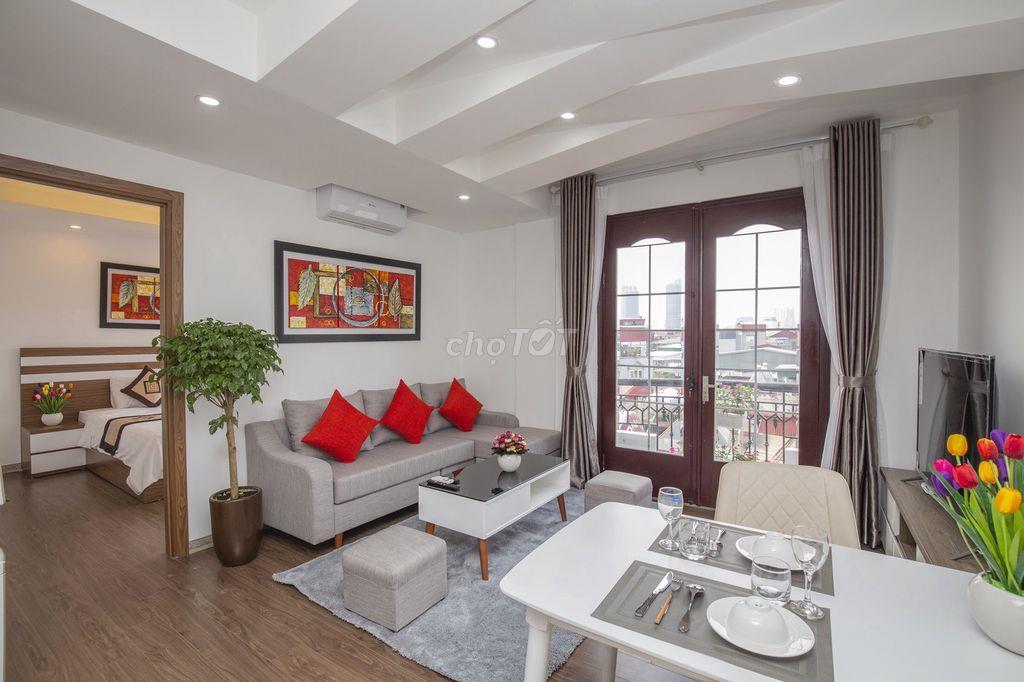 Cho thuê căn hộ dịch vụ 1PN Đào Tấn, Ba Đình full view cực đẹp