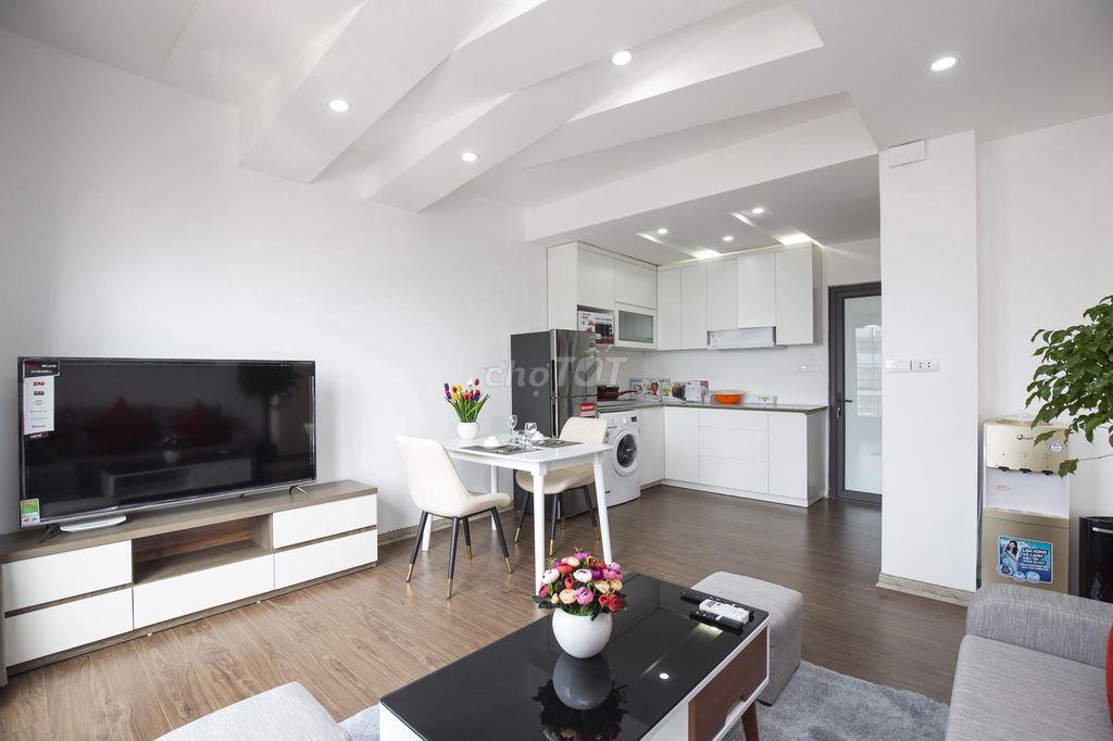Cho thuê căn hộ dịch vụ 1PN Đào Tấn, Ba Đình full view cực đẹp