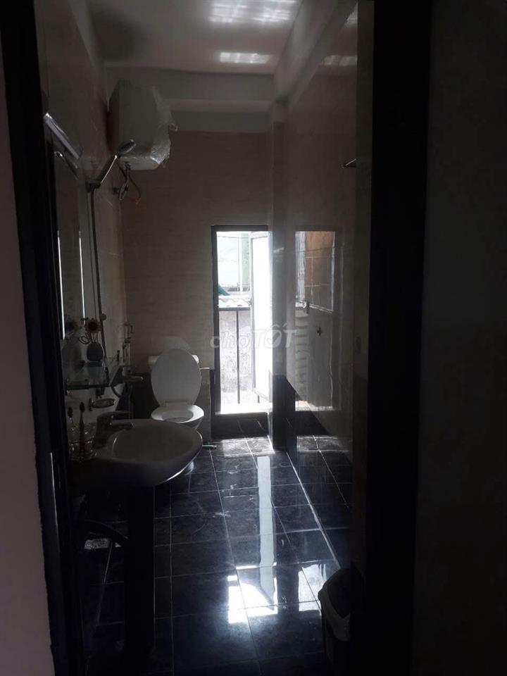 chính chủ cho thuê phòng khép kín 40m Hoàng Hoa Thám, Ba Đình, Hà Nội