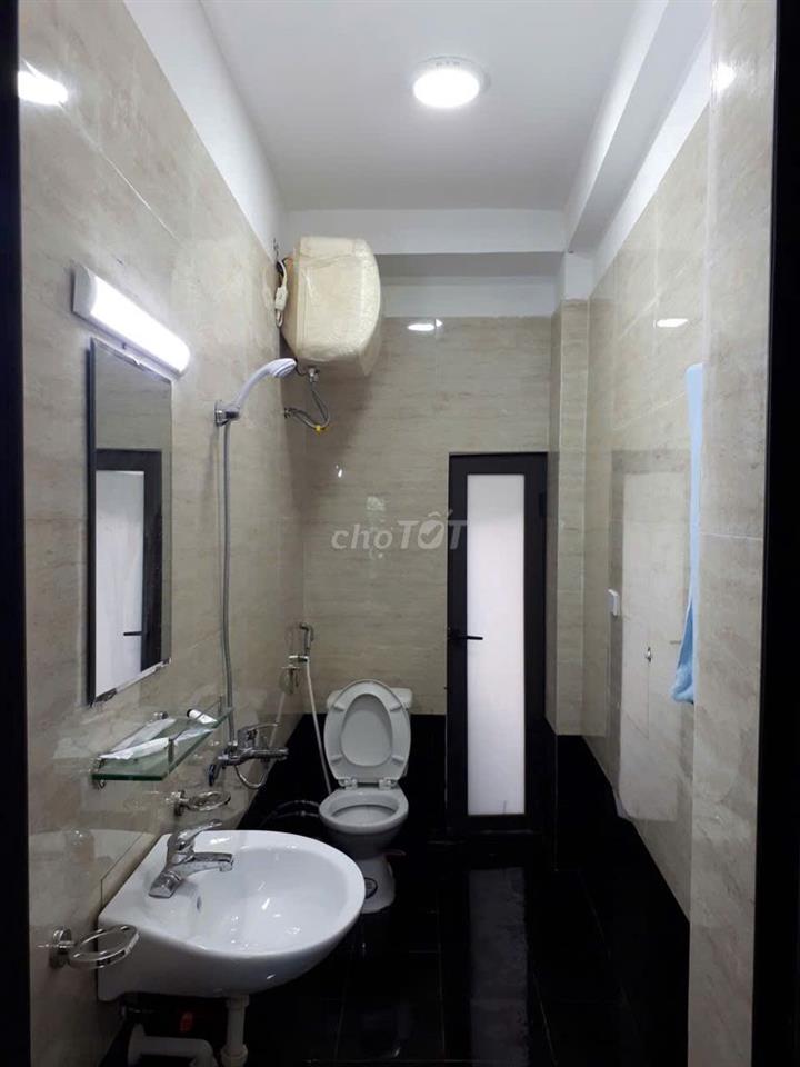 cho thuê phòng khép kín 30m phố Hoàng Hoa Thám, Ba Đình, Hà Nội