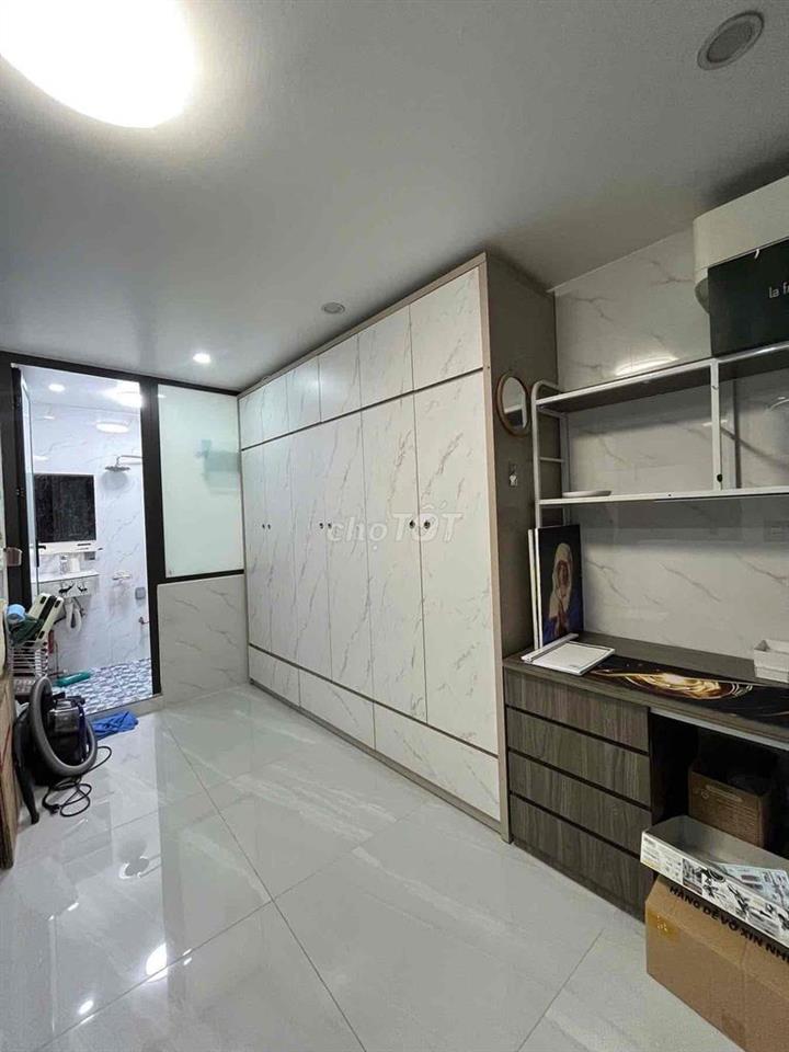 Dưới 6 tỷ có nhà gần Đào Tấn-Oto 10m- Sổ đỏ 24m*5T;MT3,4m;3N;4VS