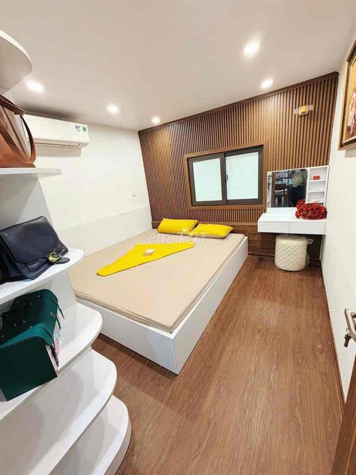 Hơn 5 tỷ chút có căn TT sổ hồng Phương Mai-Oto chân CT-140m;4N;2VS