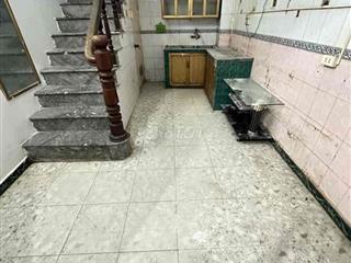 Hơn 2,5 tỷ có nhà Ngõ chợ Khâm Thiên-Ngõ 3 gác-Sân-Sổ chung 18m*4T;3N