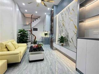 Hiếm ! Hơn 5 tỷ có nhà gần hồ 3 mẫu, ĐĐ-NT cao cấp-Sổ đỏ 26m*4T;3ngủ