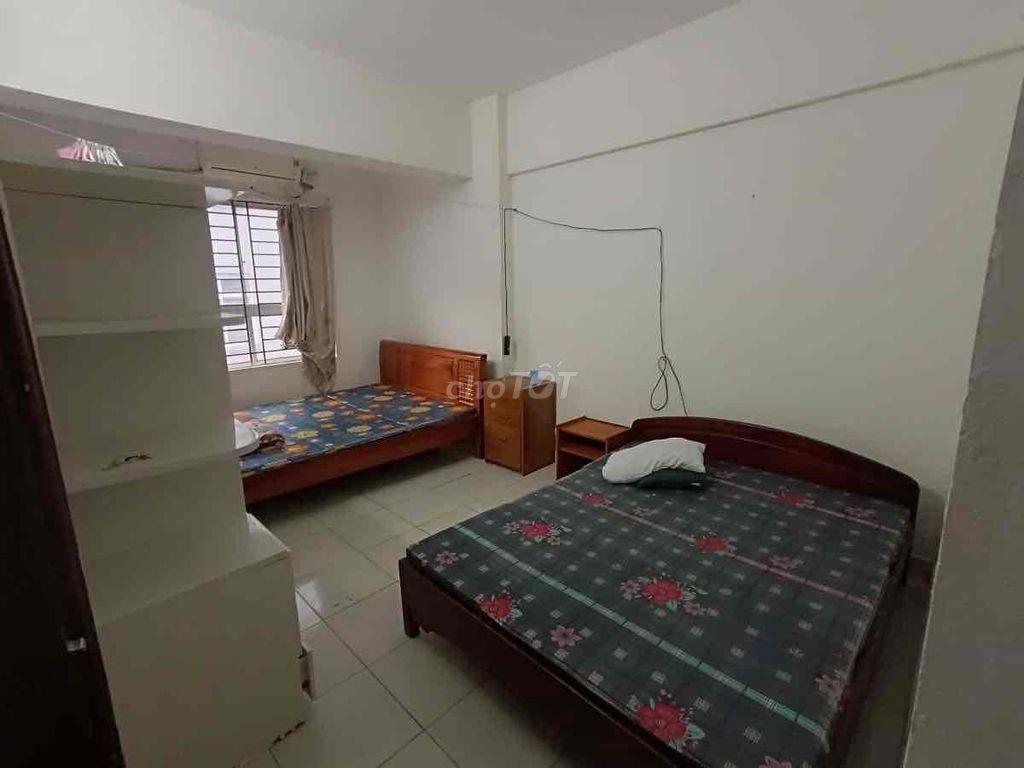 Bán gấp căn CC sổ hồng mặt phố Vĩnh Hoàng-Thang máy-Gần hồ-70m;3N;2VS