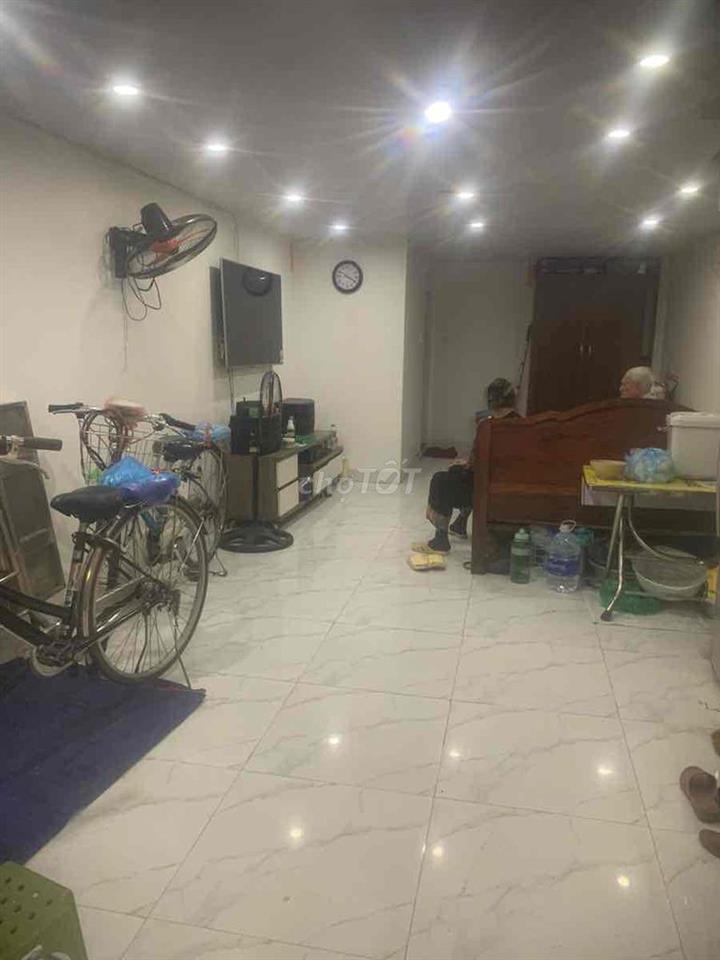 Hơn 2,5 tỷ có nhà Tam Trinh-Mặt ngõ KD-20m oto tránh-32m*2T;MT4m