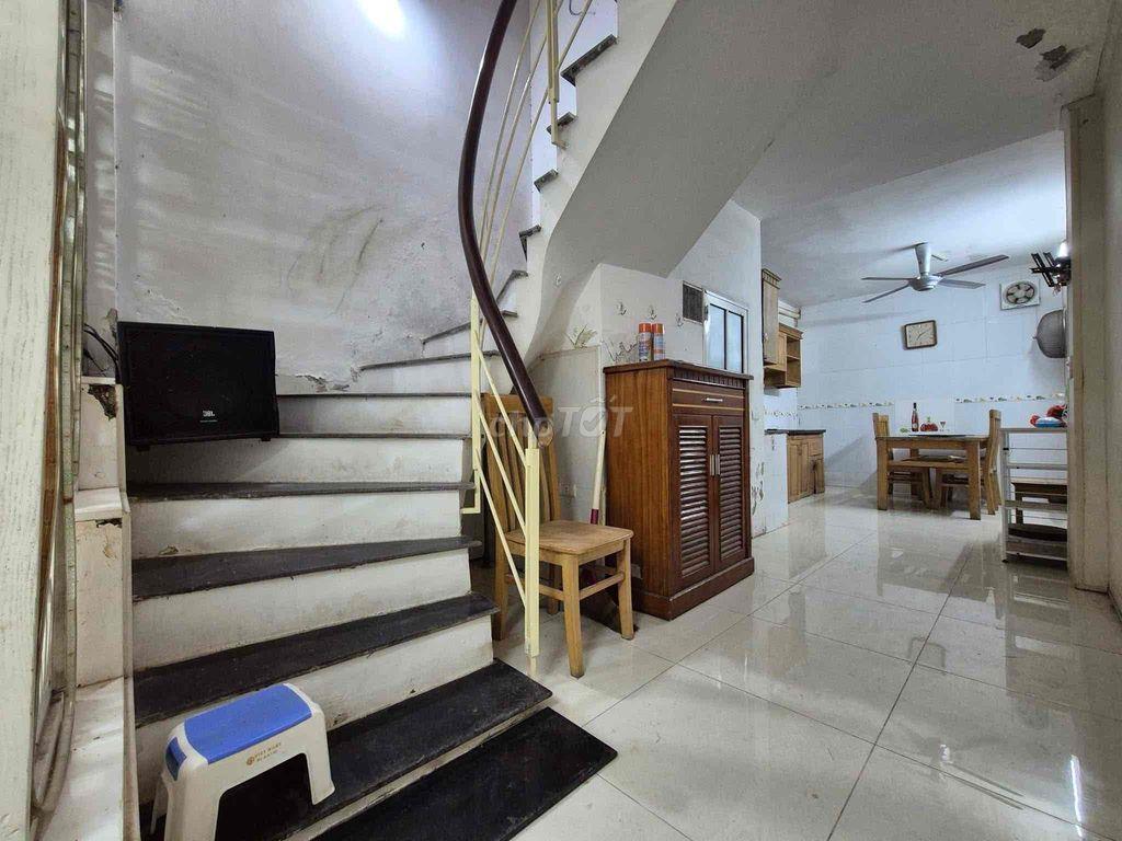 Hơn 3 tỷ chút có nhà dân xây Định Công-20m oto tránh-42m*3T;3N