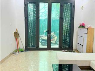 Hơn 3 tỷ có nhà 4 tầng đẹp Định Công Hạ-Oto đỗ cửa-Có thuế-45m*4T;4N