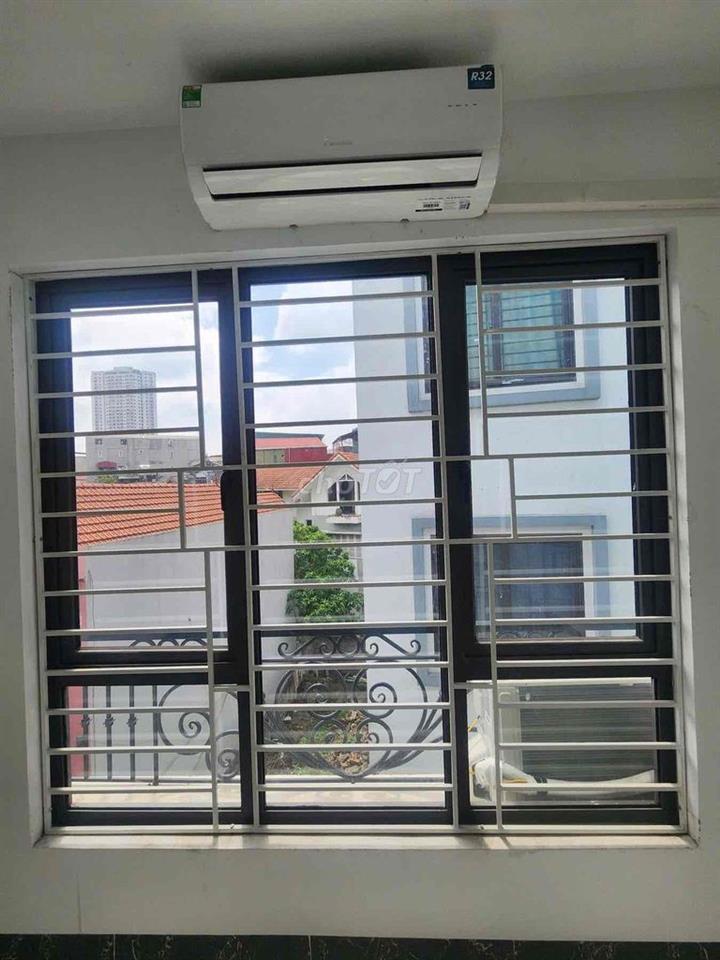 Tầm 6,5 tỷ có nhà mới Hoàng Liệt-Oto vào nhà-Gần phố-33m*5T;MT4m;2N