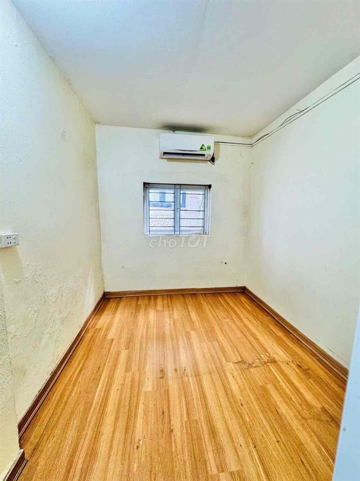 Hơn 2 tỷ chút có nhà mới ĐC Thượng-50m ra oto tránh-Có thuế-40m*2T;2N