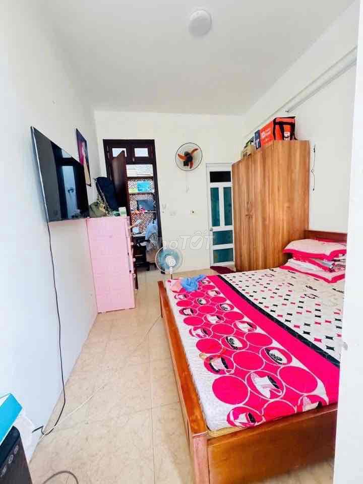 Hot ! Hơn 4 tỷ có căn CC quân đội Vĩnh Quỳnh-Mặt phố-Sổ đỏ 82m;3N;2VS