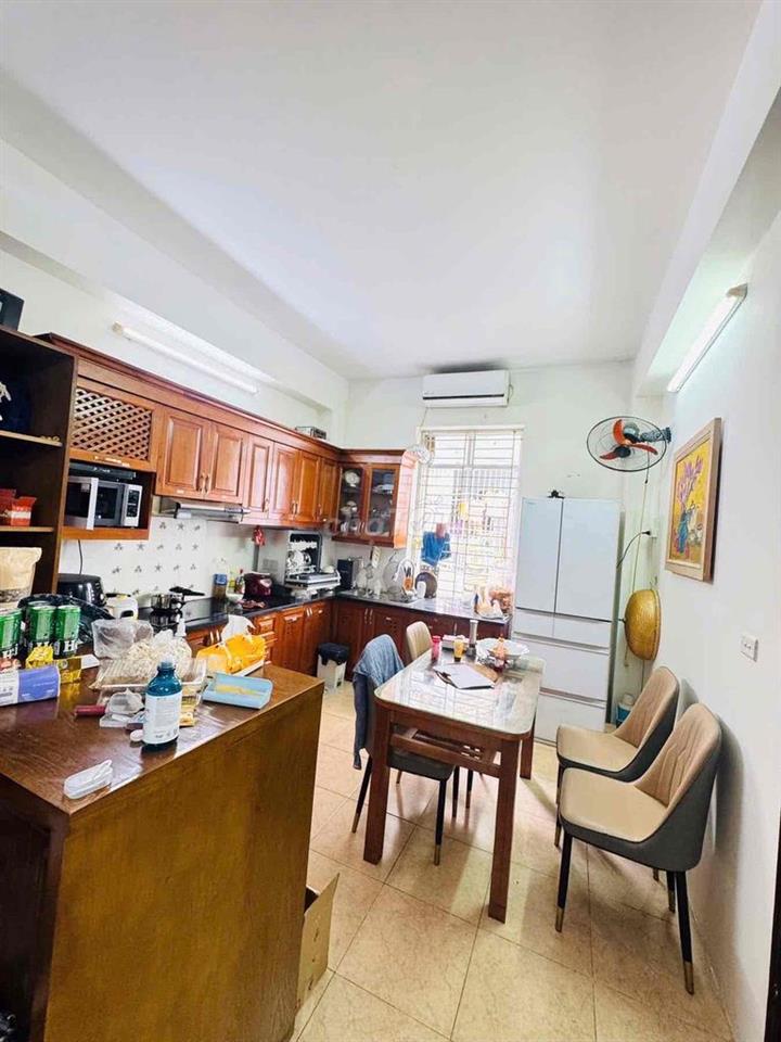 Hot ! Hơn 4 tỷ có căn CC quân đội Vĩnh Quỳnh-Mặt phố-Sổ đỏ 82m;3N;2VS