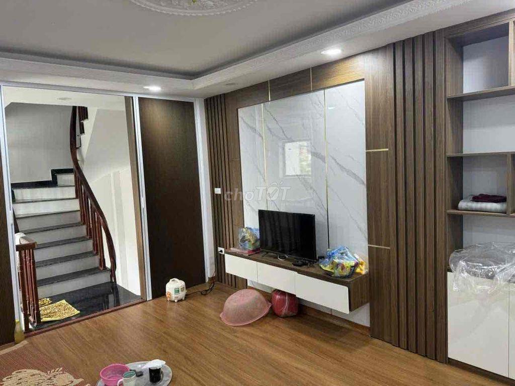 Hơn 6 tỷ chút có nhà mới Vĩnh Quỳnh-Oto vào nhà-44/46m2;5T;MT7m;4N