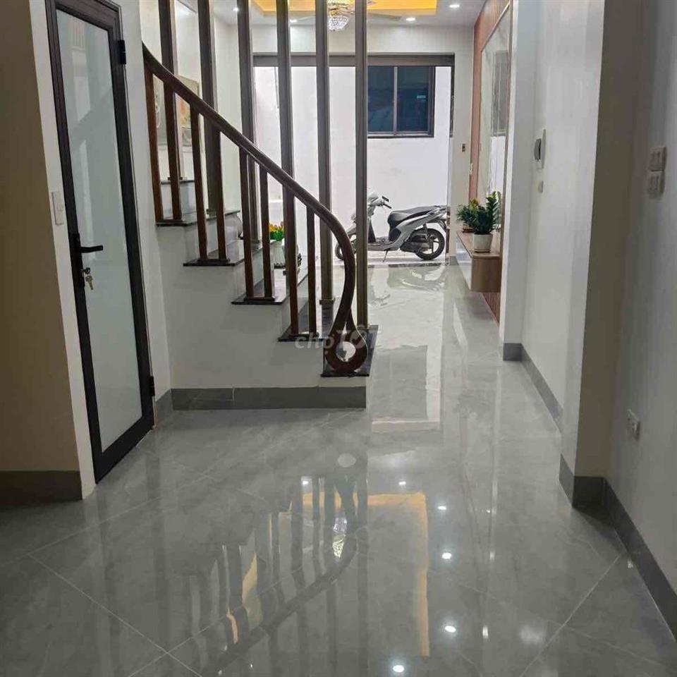 Hơn 5 tỷ có nhà mới đẹp Đông Mỹ, T/Trì-Oto 10m-Sổ đẹp 40m*4T;4N
