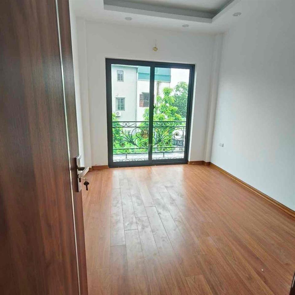 Chỉ hơn 5 tỷ có nhà mới Đông Mỹ, T/Trì-Oto 15m-Sổ đẹp 50/55m*4T;4N