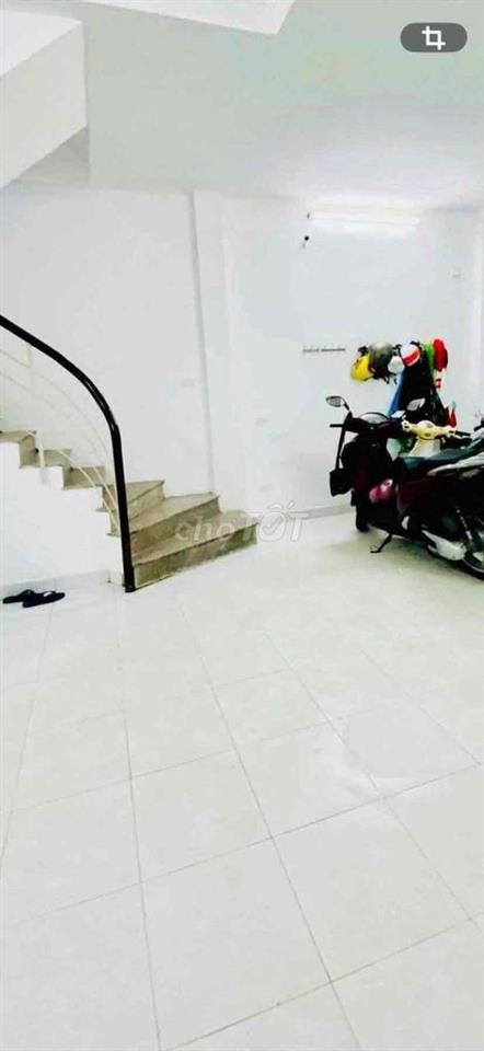 Sốc ! Hơn 6 tỷ có nhà 8 ngủ Tân Triều, T/Trì-Ngõ rộng-Sổ đỏ 38m*6tầng