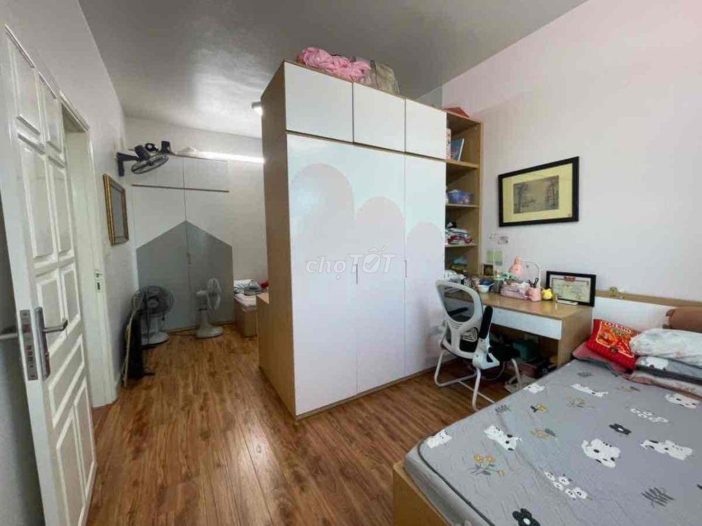Sốc ! Hơn 6 tỷ có nhà 8 ngủ Tân Triều, T/Trì-Ngõ rộng-Sổ đỏ 38m*6tầng