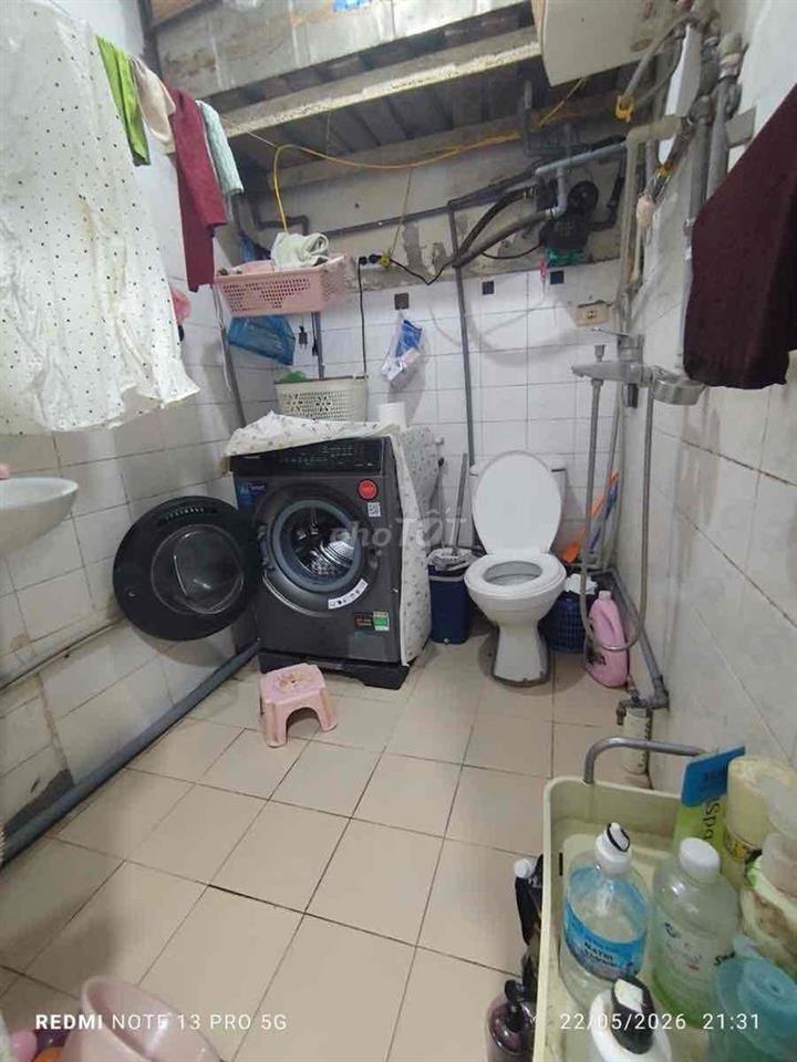 Tầm 2,5 tỷ có căn CCMN mặt phố Thượng Đình-Ban công-60m2;2N,2VS