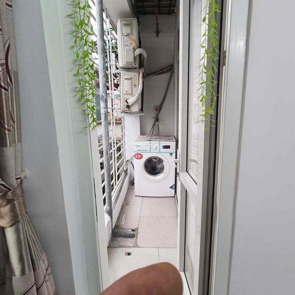 Hơn 2 tỷ chút có căn CCMN tầng 5 sát Trường Chinh-Full NT sịn-55m;2N