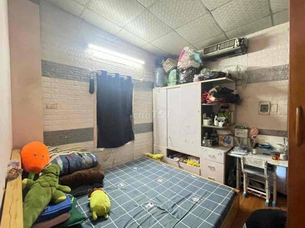 Hơn 2 tỷ có nhà Lê Trọng Tấn,TX-Lô góc-Có thuế-34m*2T;2N