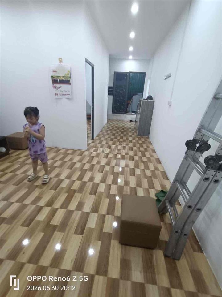 Hơn 1,5 tỷ có nhà đẹp sát phố Nguyễn Xiển-Ko QH-63/65m2;2T;2N