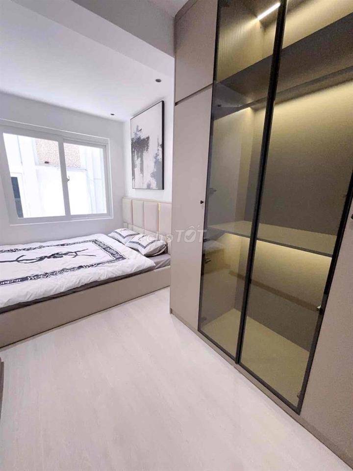 Biệt thự đã tân trang gần Tây Sơn-Lô góc-Sổ hồng 110/160m;3N;3VS