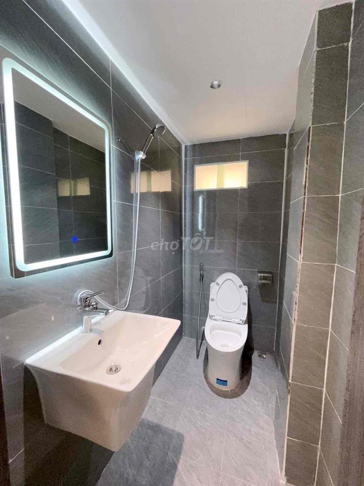 Biệt thự đã tân trang gần Tây Sơn-Lô góc-Sổ hồng 110/160m;3N;3VS