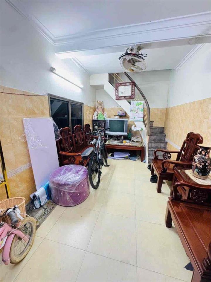 Nhà sổ đỏ gần phố Bạch Mai-Lô góc-35/40m*3T;MT3m;3N-Hơn 4,5 tỷ