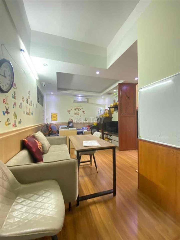 Hơn 2,5 tỷ có căn CC đẹp Đại Thanh-Thang máy-Phí DV rẻ-65m:3 ngủ