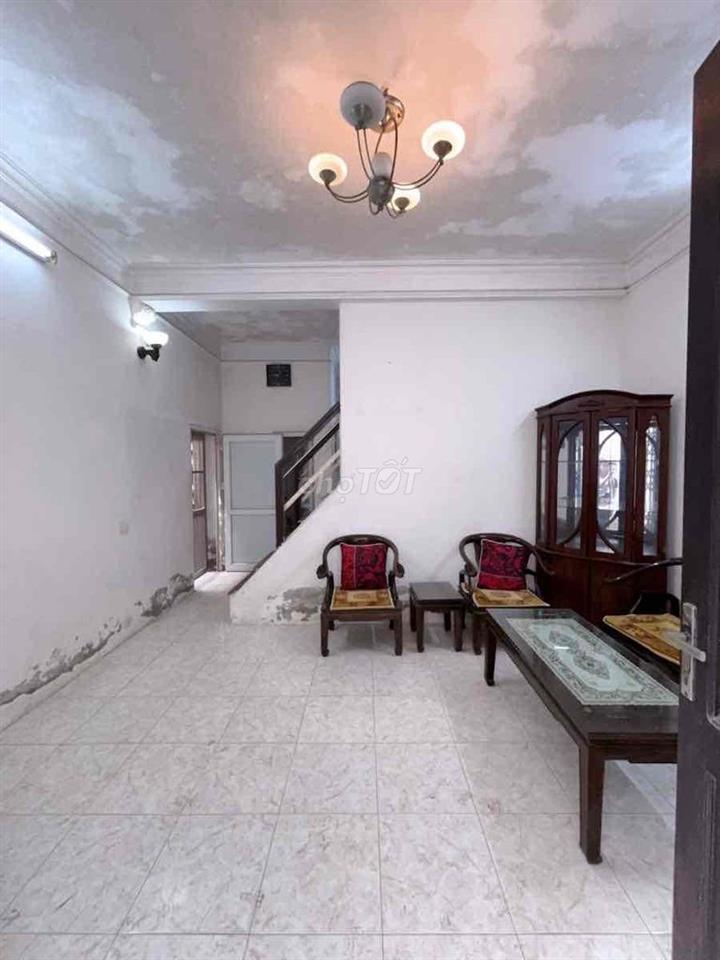 Hơn 3 tỷ có nhà Hoàng Đạo Thành-Oto đỗ cửa-35m*3T;MT5m;3N