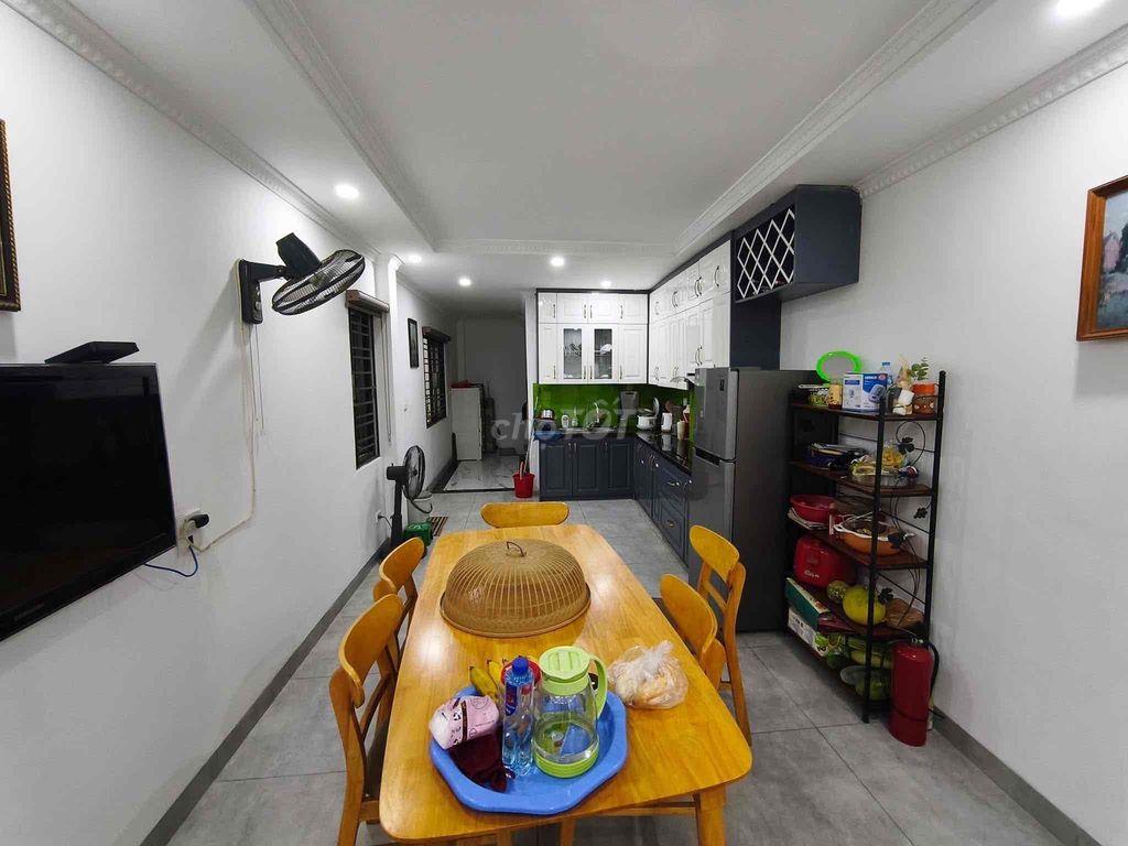 Siêu phẩm Đồng Trì,T/Trì-Oto tránh-4 thoáng-T/máy-40m*7 tầng