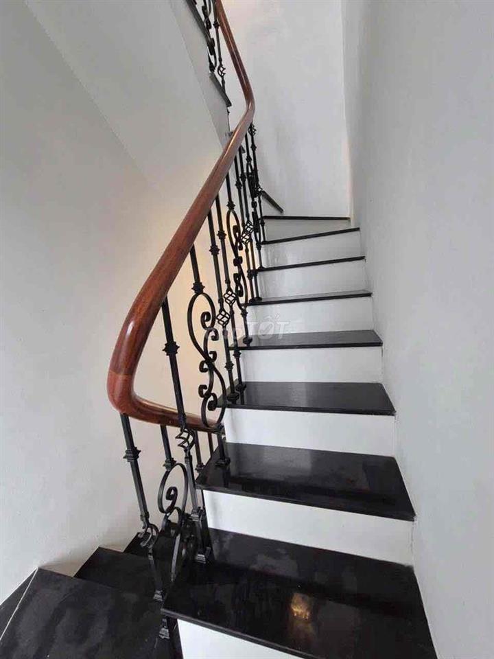Nhà mới sổ đỏ Chợ Khâm Thiên-Lô góc-Có GPXD-25m*5T;4N;4VS